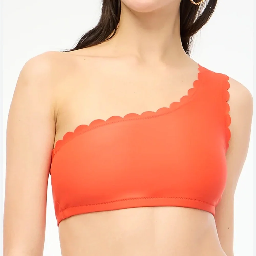 NWT J. Crew Scalloped one-shoulder bikini top in Bohemian Red size large